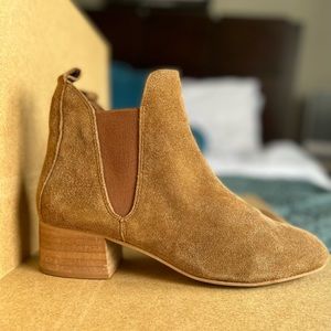 TOPSHOP Original Suede Chelsea Boots size 10.5 US